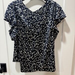 Liverpool low cut V-neck polyester shirt in XL